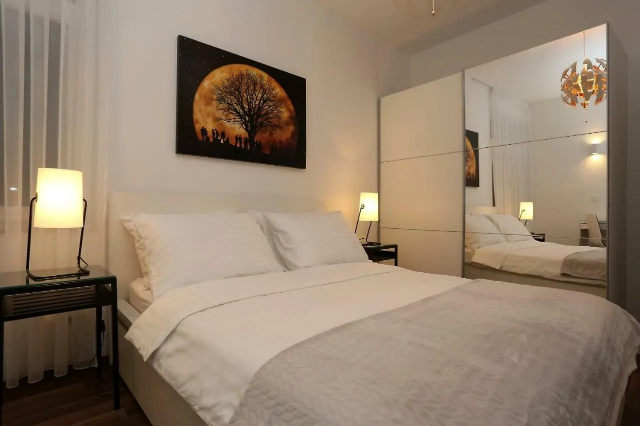 Marton & Martinis Superior Apartments - Spacious One-Room Apartments - Excellent Location Within Walking Distance Of Diocletian'S Palace And Bacvice Beach - The Best Restaurants Within Walking Distance - Buralux Properties Split Croatia