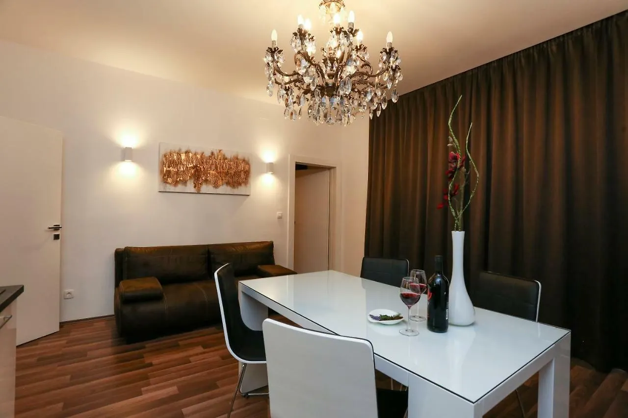 Marton & Martinis Superior Apartments - Spacious One-Room Apartments - Excellent Location Within Walking Distance Of Diocletian'S Palace And Bacvice Beach - The Best Restaurants Within Walking Distance - Buralux Properties Split 0*,  Croatia