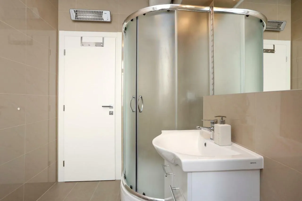 Marton & Martinis Superior Apartments - Spacious One-Room Apartments - Excellent Location Within Walking Distance Of Diocletian'S Palace And Bacvice Beach - The Best Restaurants Within Walking Distance - Buralux Properties Split