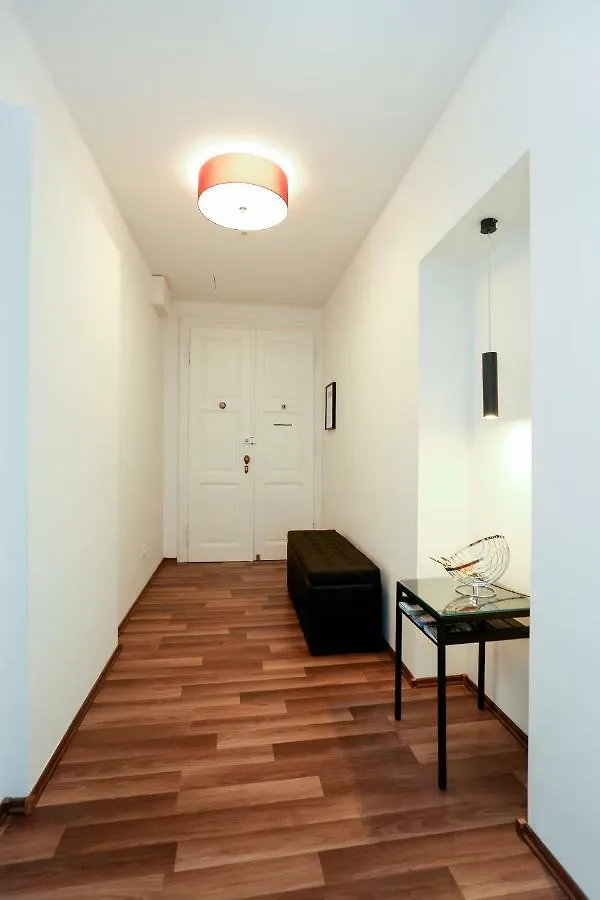 Marton & Martinis Superior Apartments - Spacious One-Room Apartments - Excellent Location Within Walking Distance Of Diocletian'S Palace And Bacvice Beach - The Best Restaurants Within Walking Distance - Buralux Properties 斯普利特